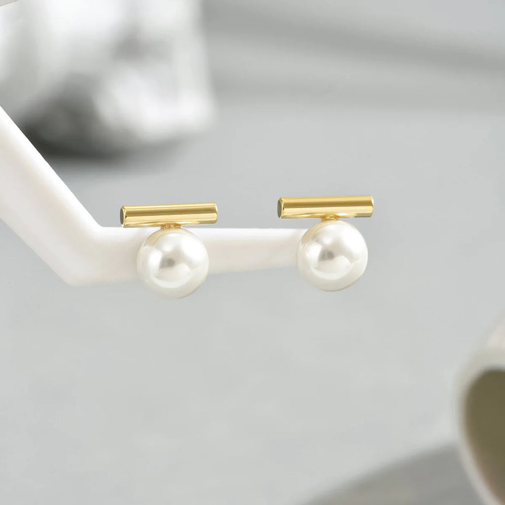 Women’s Pearl Stud Earrings – Elegant Gold-Tone Fashion Jewelry