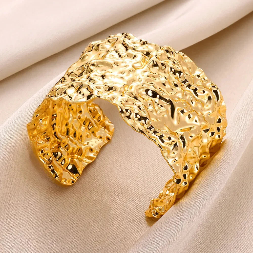English: Luxury Textured Open Cuff Bracelet – Gold Tone