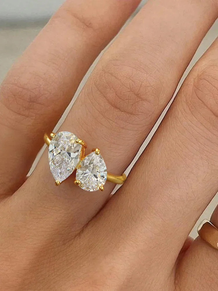 Women’s 925 Sterling Silver Interwoven Water Drop Ring – Sparkling Pear-Cut Wedding Jewelry
