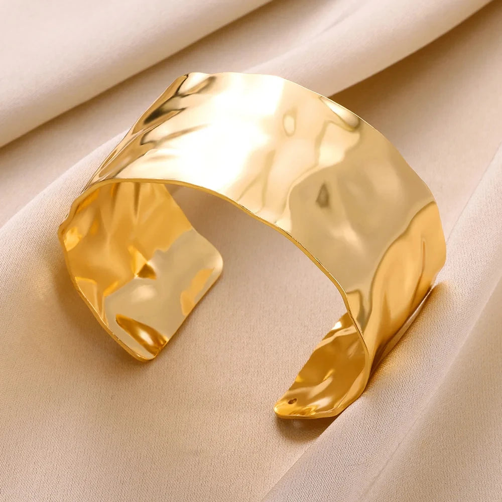 English: Luxury Textured Open Cuff Bracelet – Gold Tone