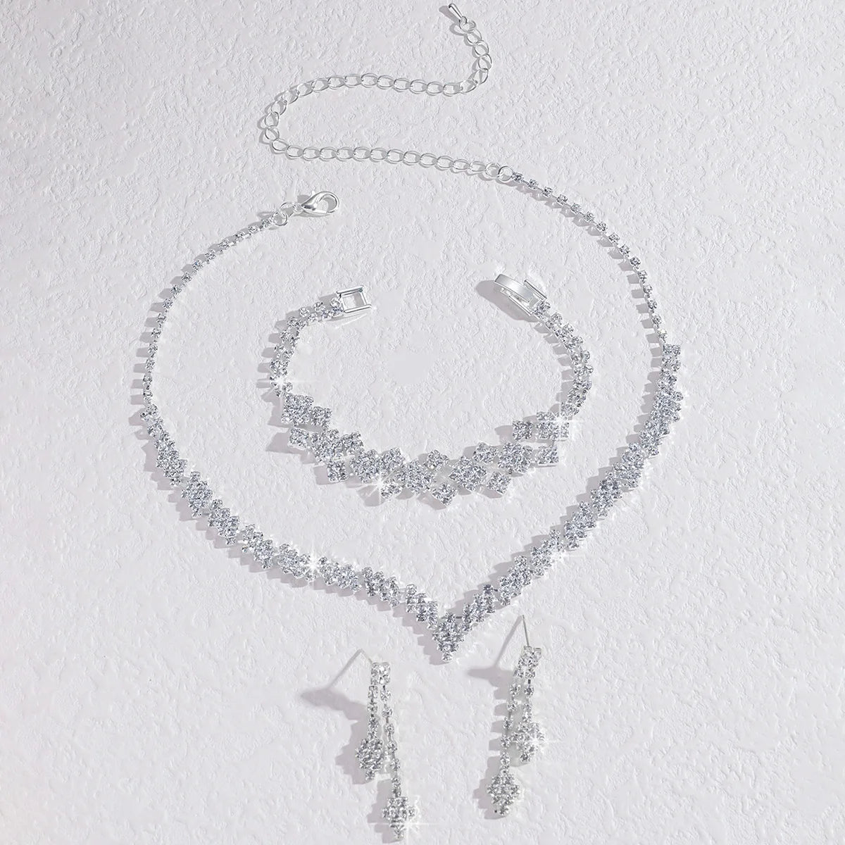 Women’s Silver-Plated Rhinestone Tassel Necklace & Earrings Set – Elegant Bridal Wedding Jewelry