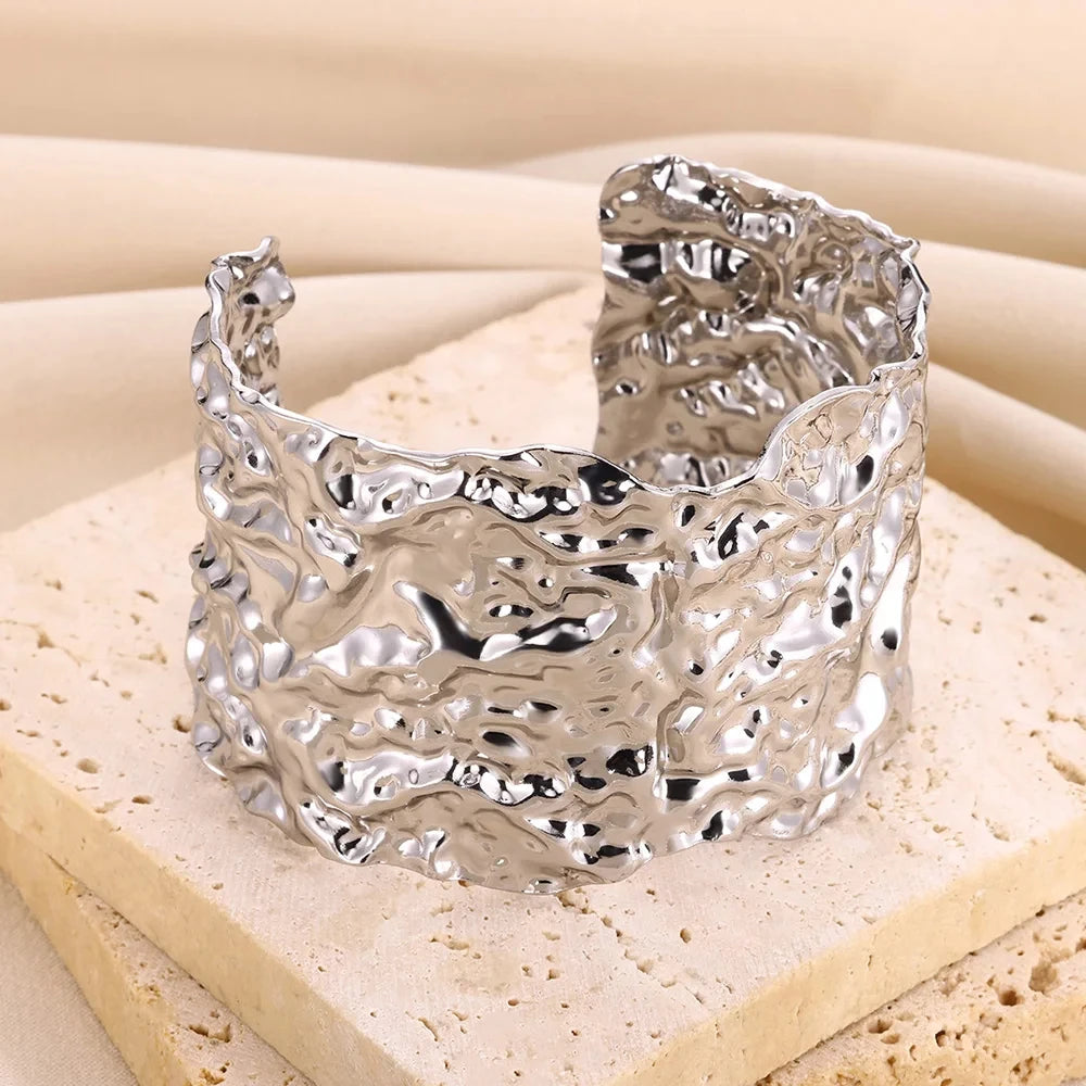 English: Luxury Textured Open Cuff Bracelet – Gold Tone