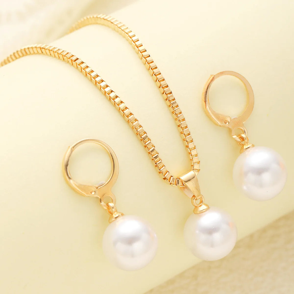 Elegant Pearl Heart Jewelry Set – Necklace & Earrings for Women