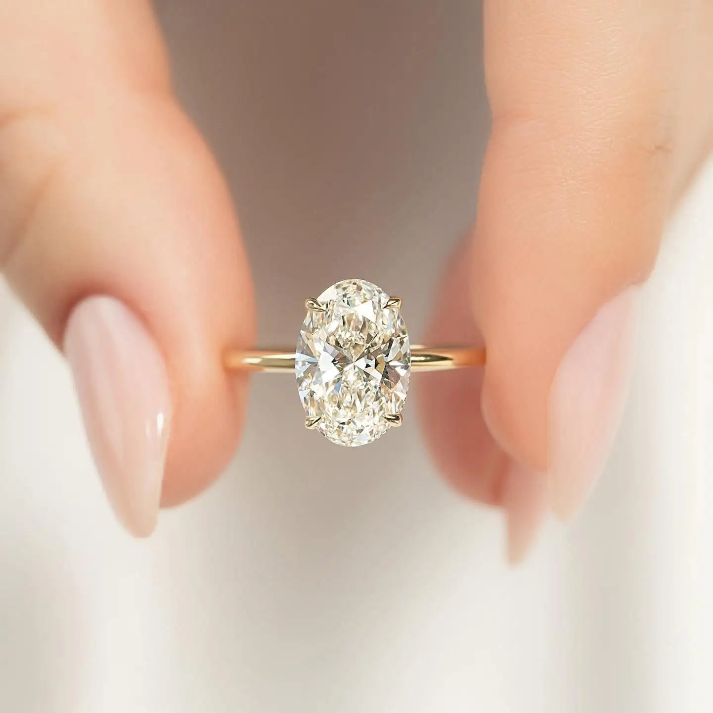 Luxury 925 Sterling Silver Zircon Engagement Ring for Women