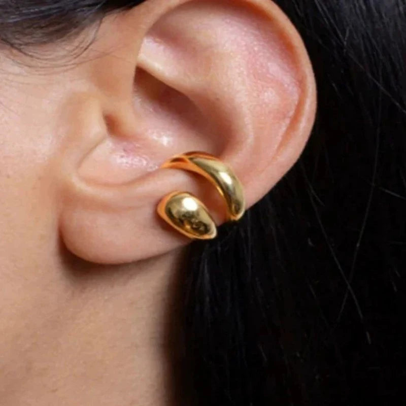 Elegant Gold Ear Cuff for Women – No Piercing Required