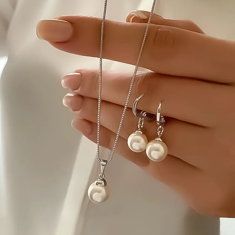 Elegant Pearl Heart Jewelry Set – Necklace & Earrings for Women