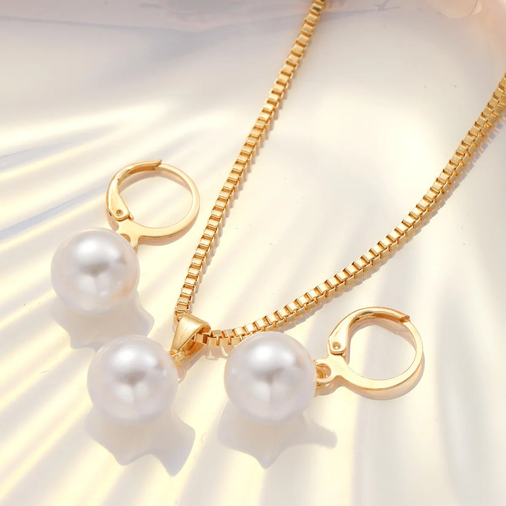 Elegant Pearl Heart Jewelry Set – Necklace & Earrings for Women