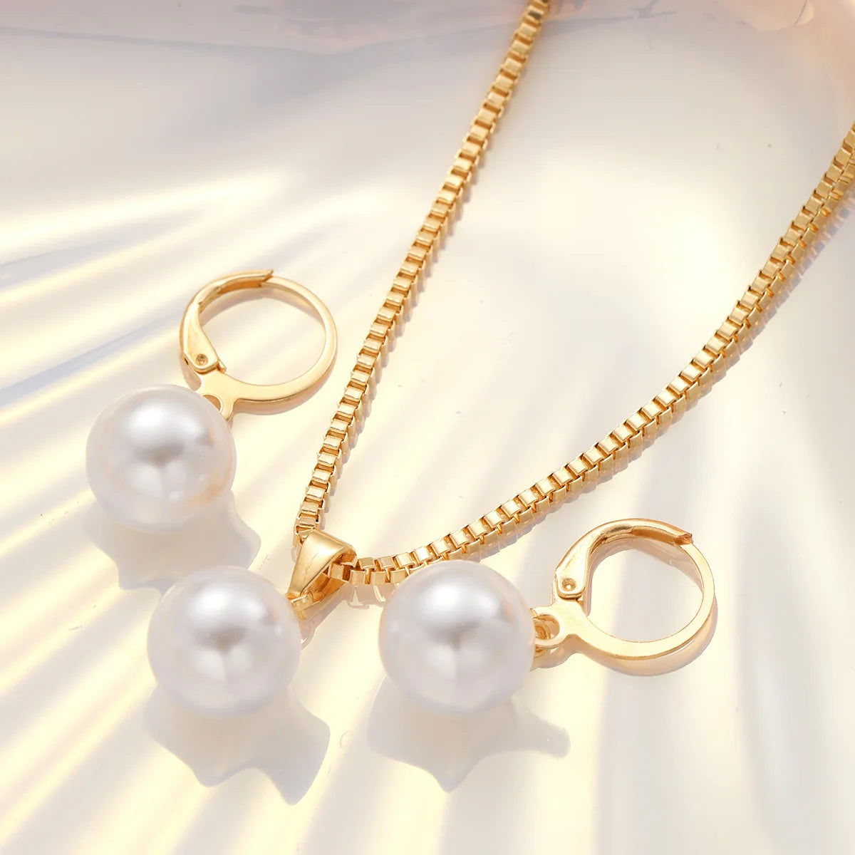 Elegant Pearl Heart Jewelry Set – Necklace & Earrings for Women